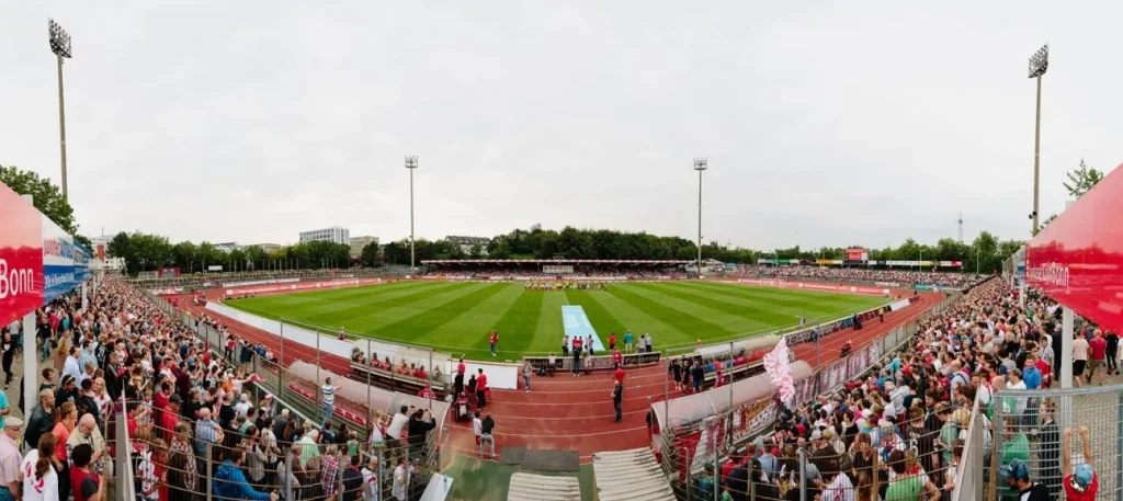 Spektakel auf dem Spielfeld: Wie kam es zu einem 4:4 zwischen Büderich und Fortuna Köln-2?